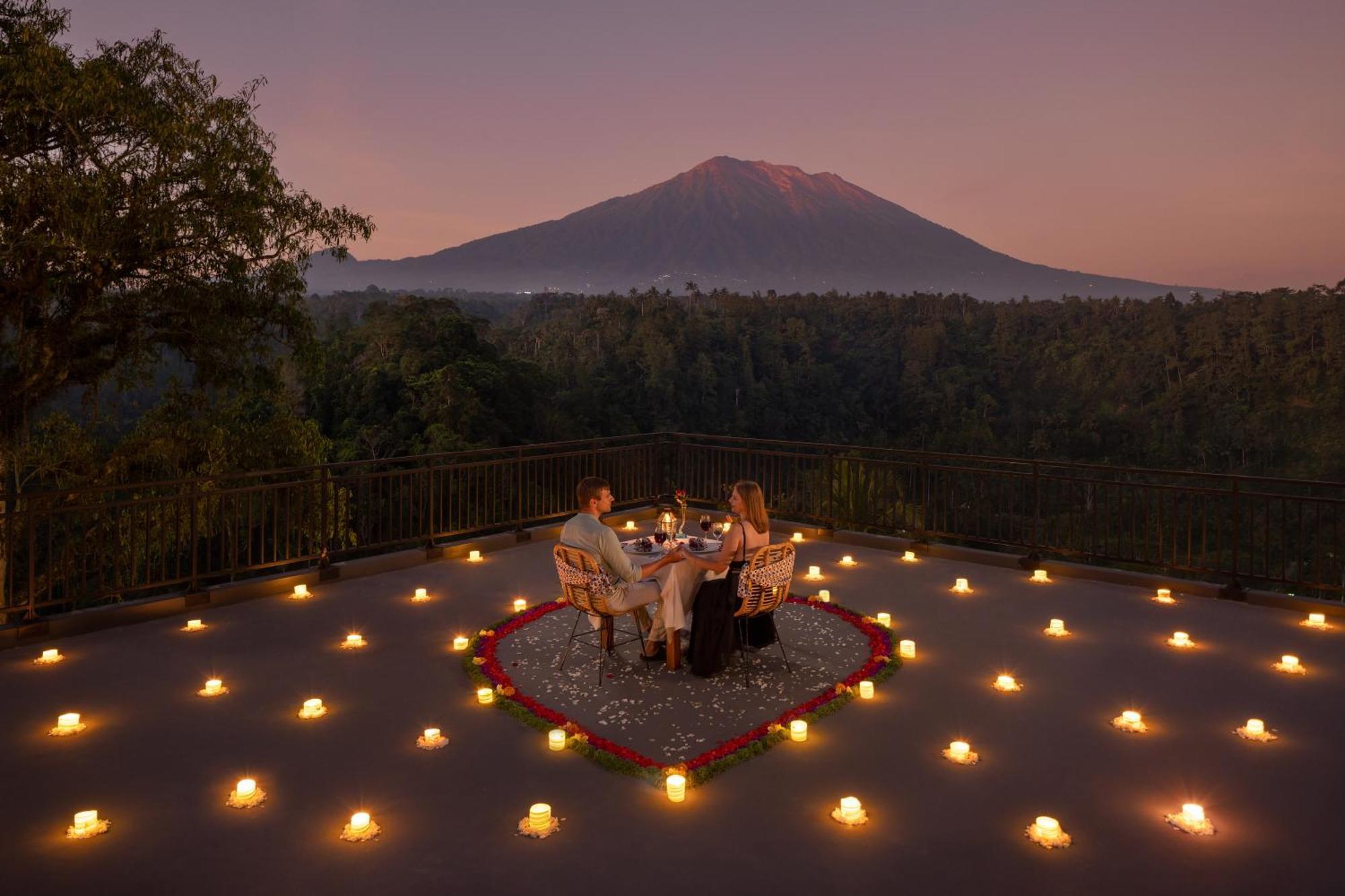 ホテル Tapa Agung View Menanga エクステリア 写真